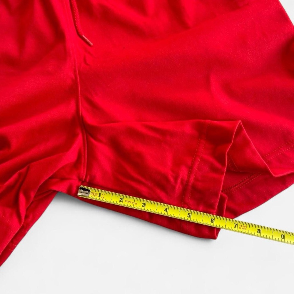 Vintage NWT Victoria Sport Petites Retro Red Pull on Shorts with Zig Zag Waist - Picture 4 of 7